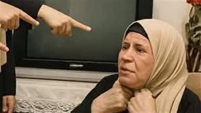 ابنائي الثلاثه باعو البيت